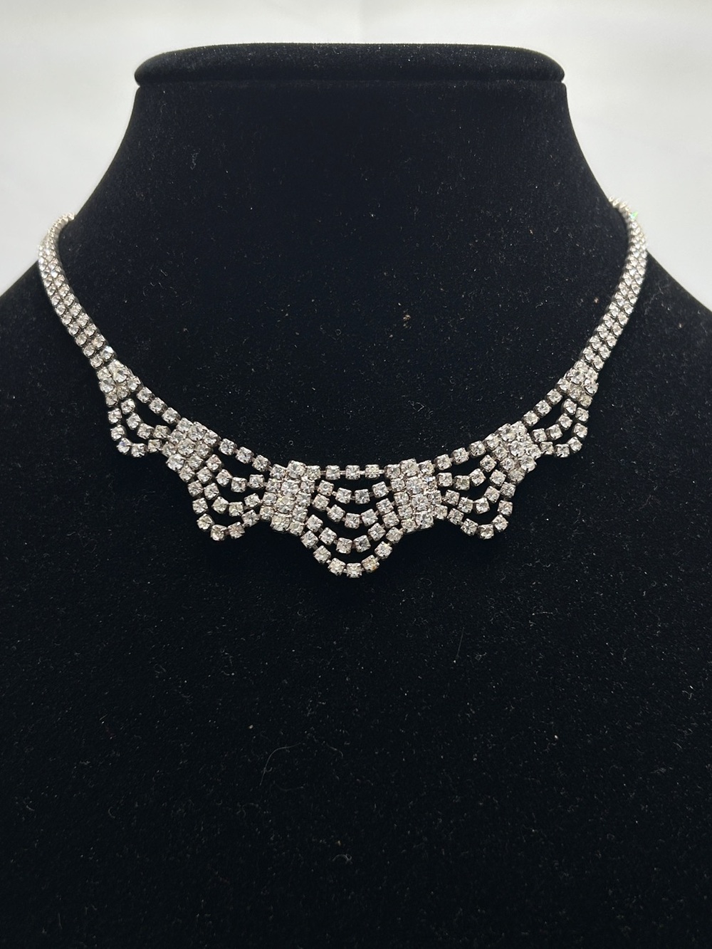 Vintage Silver And Rhinestone Princess Style Short Necklace